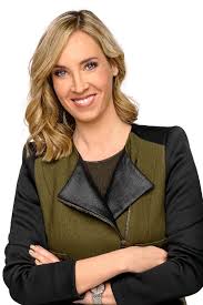 Satin blouse leather skirt nadja bernhard 20180108. Orf Stars