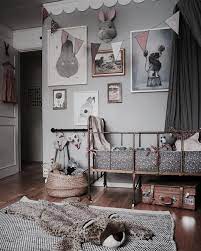Vintage style decorating uses items from the past to create a warm, nostalgic look. How To Create A Charming Vintage Kids Room Petit Small Vintage Kids Room Kid Room Decor Girl Room