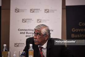 Malaysiakini melihat salinan pasport tersebut serta pas penggajian yang dikeluarkan jabatan. Kegiatan Terbesar Rasuah Di Negara Ini Dipercayai Kalangan Orang Politik Abu Kassim