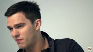 Nicholas Hoult Gq 2015 Nicholas Hoult Mens Hairstyles Gq