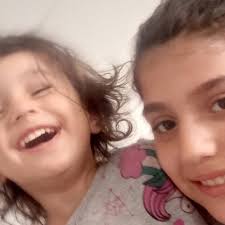 dahi dedektif kitabinin özeti acil ya bulabilen varsa googlge yazısında  olur ben bulamadım​