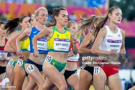 57 Sarah Batt Stock Photos, High-Res Pictures, and Images