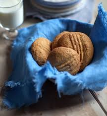 Recette Biscuits A La Melasse Recipe Pumpkin Sugar Cookies Molasses Cookies Biscuit Cookies