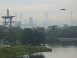 Residensi ava @ kiara bay : Reflection Of The Trees Lining The Lake Kepong Metropolitan Park Picture Of Kepong Metropolitan Lake Garden Kuala Lumpur Tripadvisor