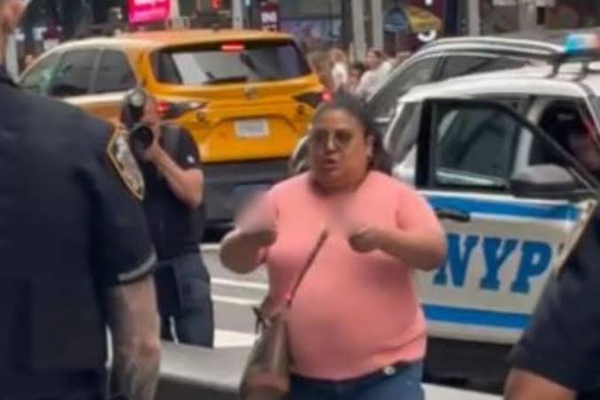 Es falso el video de Pamela Cisneros bailando. Así puedes detectar el  engaño - El Comercio