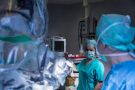 The total cash compensation, which includes base, and annual incentives, can vary anywhere from $500,301 to $827,101 with the average total cash compensation of $649,801. Brain Surgery Types Recovery And Risks Made For This Moment