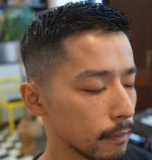 床屋と美容院 仕上がりの違いってあるの 男ならどっちに通うべき 海外の髪型とファッションに学ぶ メンズヘアスタイルショート 男性 髪型 ショート メンズヘアカット