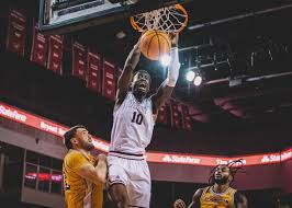 Zay Williams signs for Manchester