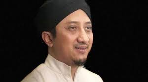Namanya terus jadi siulan anak muda, rakyat malaysia hari ini. Sebelum Positif Covid 19 Ustaz Yusuf Mansur Seminggu Tak Enak Badan Suara Jakarta