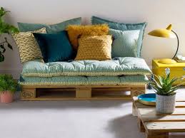 Textiles Deco En Couleurs Osez Le Melange Matelas De Sol Capitonne Matelas De Sol Et Canape Matelas