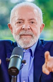 Lula diz que Campos Neto tem 'lado político'