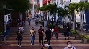 Malecón de Guayaquil recupera visitantes a pesar de la inseguridad - El  Comercio