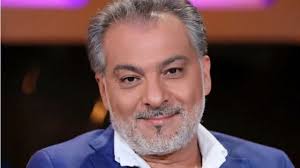 حاتم علي فنان سوري كبير من مواليد 1962، ساهم في عدد من المسلسلات السورية وشارك عدد من الفنانين مشاعرهم بعد تلقيهم نبأ وفاة زميلهم الفنان الراحل حاتم علي. Opcmolfrdnxw6m