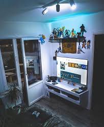 Gaming Pinwire Room Gaming Setup And Game Room Pinterest 26 Mins Ago Gaming Room Setup Computer Setup Desk Setu Small Game Rooms Tech Room Attic Game Room