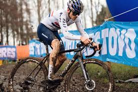 Pidcock, who joined ineos grenadiers earlier this year, suffered the injury while riding a time trial bike in. Tom Pidcock Aun No Competira Con Ineos Grenadiers