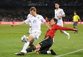 Gabriel agbonlahor shot wide early on before the hosts went ahead when david villa went past phil jagielka and john terry to finish clinically. Miracle On Grass U S Soccer Shocks Top Ranked Spain The Denver Post