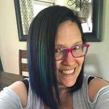 Kimberly Dingle's Instagram, Twitter & Facebook