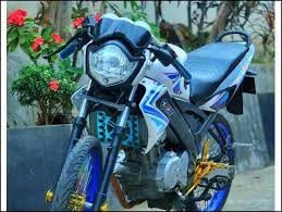 Uniknya modifikasi yamaha new vixion konsep adventure touring. Pin Di Modifikasi Motor Indonesia