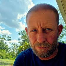 Do 2000 extended cab ls trim seats have a recline feature?