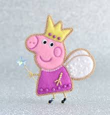 свинка пеппа свинка пеппа свинка пеппа свинка пеппа свинка пеппа Brosh Svinka Peppa Princessa I Obruch S Ushkami Prekrasnoe Dopolnenie S Ochen Krasivomu Platyu Mirochki Vse Detali Pr Svinka Peppa Svinki Hrustalnye Businy