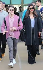Nick Jonas Priyanka Chopra From The Big Picture Today S Hot Photos E Online Cute Celebrity Couples Priyanka Chopra Nick Jonas