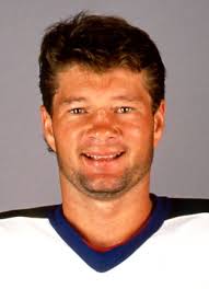 Player photos for the 1980-81 Guelph Platers at hockeydb.com