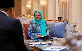 She was born as a member of the perak royal family. Bernama Johor Permaisuri Donates Monthly Allowance To Raja Zarith Sofiah Of Johor Foundation