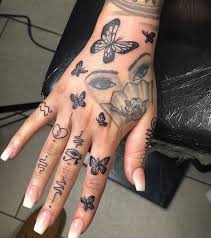 Knuckle tattoos can be letters, or they can be a proper design that spans over your knuckles. 52 Pretty Small Finger Tattoo Ideas For Women Finger Tattoos Are Fun To Conceptualize And Get Hand Tattoos For Women Simple Hand Tattoos Small Hand Tattoos