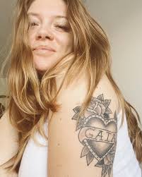 Bee Howard (she/her) (@bee.borne) • Instagram photos and videos