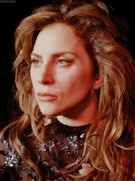 634 x 895 jpeg 88 кб. Queen Gaga Lady Gaga Es Ally En La Pelicula A Star Is