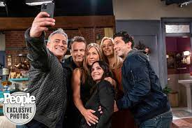 Support to make a after news that an official friends reunion would be happening on nbc, the collective internet lost its damn mind. Friends Reunion Photos The One Where They All Came Back People Com