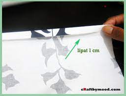 Cara membuat sarung bantal yang unik ini bisa kamu lakukan dengan mudah dan sederhana. Cara Menjahit Sarung Bantal Pemula Craftbymood