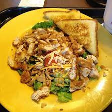 The Zaxby S Mixed House Salad Includes Mixed Greens Red Cabbage Carrots Cucumbers Roma Tomatoes Chedd Fried Chicken Salads Copykat Recipes Healthy Recipes