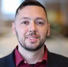 Travis Rayburn's Instagram, Twitter & Facebook