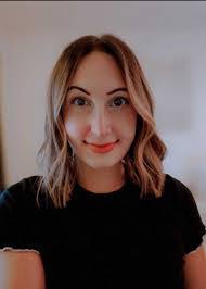 Alexis Thacker's Instagram, Twitter & Facebook