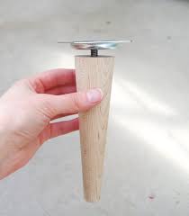 How To Install Hanger Bolts And Turn Anything Into A Table Leg Plaster Disaster Banquinhos De Madeira Poltronas De Pneus Ideias De Paletes