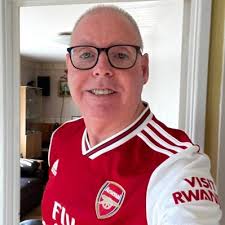 Michael Brolly (@mickeybrolly)