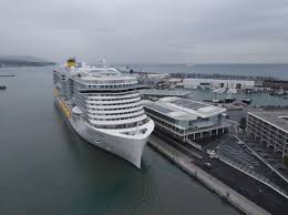 A focus on sustainability, for one, as well as the beauty, style and service passengers have come to expect from their favorite italian cruise line. Costa Smeralda Zum Entdecken Cruising Journal