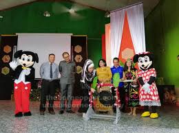 Manakala ada hambatan pulsa, gawai, internet dan juga guru tak bisa mengintegrasikan. Pembelajaran Luar Bilik Darjah Sama Penting Dengan Dalam Kelas Utusan Borneo Online