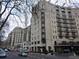 National windscreens dorchester fitting centre provides windscreen replacement and windscreen repair and replacement of all types of vehicle glass including windscreens, rear windows and side. Dorchester Hotel Express Glazing Contractors