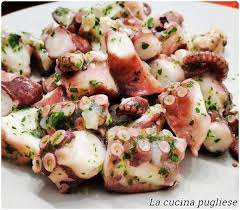 Il polpo cotto in questo modo, risulterà tenerissimo e le polpo alla pignata ricetta pugliese, un piatto della tradizione, che ho voluto timidamente replicare. Insalata Di Polpo La Cucina Pugliese Cucina Tipica Pugliese E Non Solo