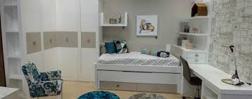 Este es un recurso muy utilizado para crear interés sólo con pintura, destacando un rincón de tu cuarto con un color que te agrade. Ideas Dormitorio Juvenil Y Habitaciones Alcon Mobiliario