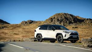 (the outgoing rav4 uprooted the. Toyota Rav4 Wins Best Medium Suv Title In The 2020 4 4 Of The Year Awards Motors Actu