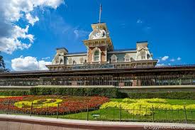 Our disney world crowd calendar helps you find the best times to visit disney's theme parks. 2021 2022 Disney World Crowd Calendar Avoiding The Crowds