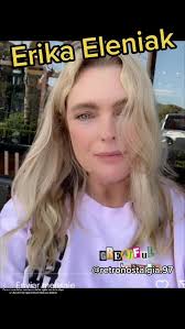 Erika Eleniak #cine #series #actriz #baywatch #retro #erikaeleniak