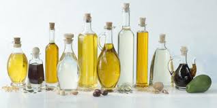 Penggantian lemak tepu dengan sumber tenaga lain seperti karbohidrat tidak menjejaskan risiko untuk terkena serangan jantung. Ensiklopedia Besar Minyak Dan Gas Bagaimanakah Lemak Sayuran Dan Cecair Boleh Memberi Manfaat Kepada Manusia