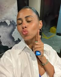 KERIS V ELLINGTON-BROWN (@kerisveb) • Instagram photos and videos