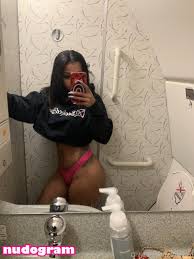 Curlyy Red Гола изтичане OnlyFans снимка 4 - Nudogram v2.1