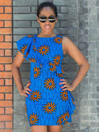 Comment laver et entretenir du tissu wax? Robe Fashion En Tissu Wax Africain Avec Epaules Asymetriques Cd004 Robe Latest African Fashion Dresses African Print Fashion Dresses African Clothing Styles