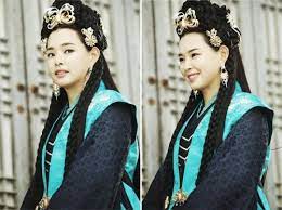 Shine Or Go Crazy Reveals Photos Of Honey Lee As Goryeo S Most Beautiful Woman Most Beautiful Women Historical Hairstyles Traditional Outfits